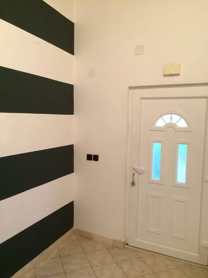 Apartment Apartman Lucy Slatine Croatia